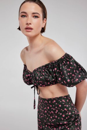 Ruched crop top in ditsy floral ELSA  